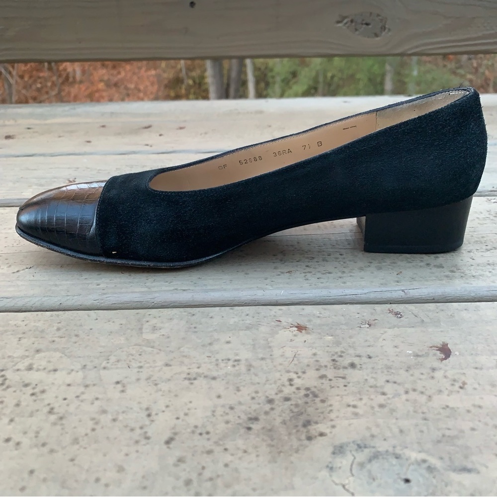 Salvatore Ferragamo black embossed leather cap toe and suede shoes size 7.5 B - Picture 9 of 15